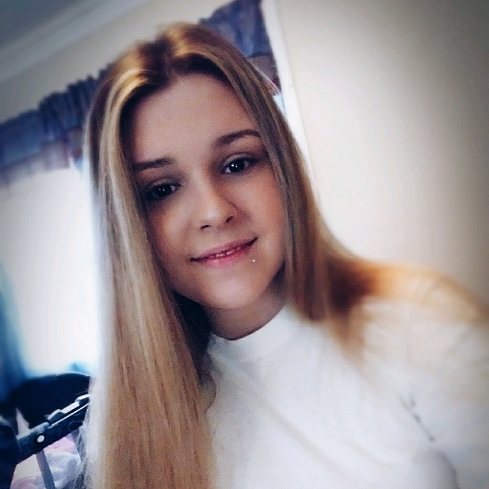 Meet your Posher, Hannah